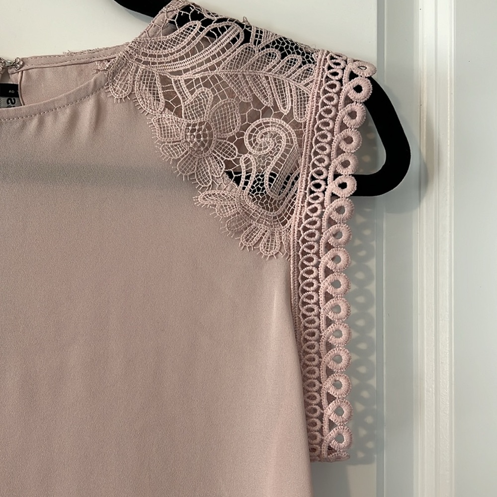 Express Blouse - Picture 2 of 4